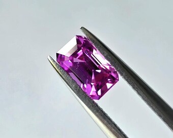 Natural Vivid Pink Sapphire 1.49cts