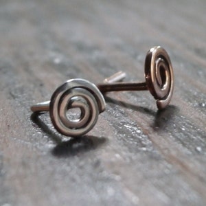 Spiral Nose Stud, Coil Tiny Sterling Silver Nose Stud, Minimal Stud, Copper Stud, L Shaped, Bone Stud, Left-Right Screw, Gauges 18, 19, 20