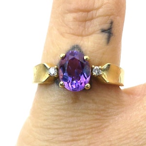 Vintage 10k gold Amethyst and Diamond ring