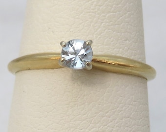 Vintage 14K Gold Aquamarine solitaire ring