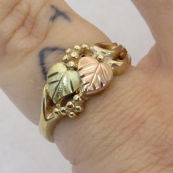 Black Hills Gold Leaf Vine Ring - Etsy