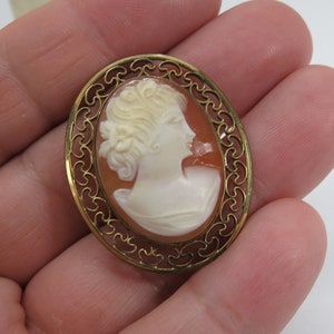 Vintage gold filled hand carved cameo brooch
