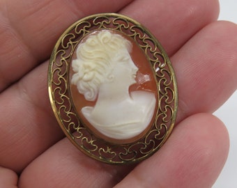 Vintage gold filled hand carved cameo brooch