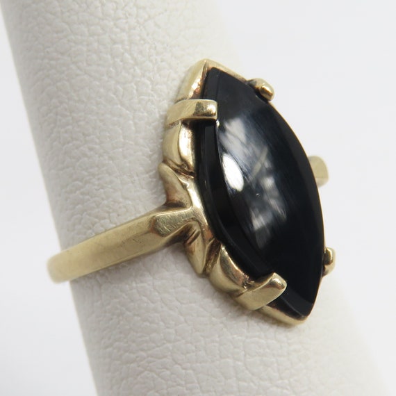 Vintage 10k gold marquise onyx ring