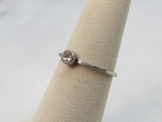 Vintage sterling silver simple solitaire ring - image 8