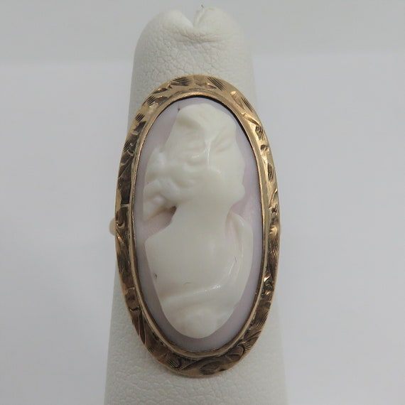 Victorian 10K gold Angel Skin Coral Cameo ring - image 4