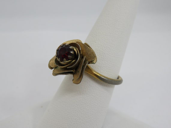 Vintage sarah cov adjustable cold tone rose ring - image 2