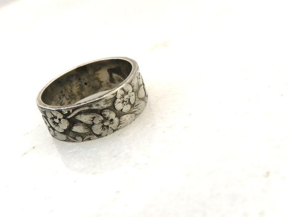 Vintage sterling silver floral band ring - image 2