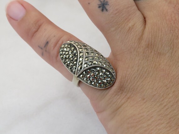 超値下げ中！　アンティーク　シルバー製オーバル型マーカサイトリング ヴィンテージ スターリングシルバー オーバル マーカサイト