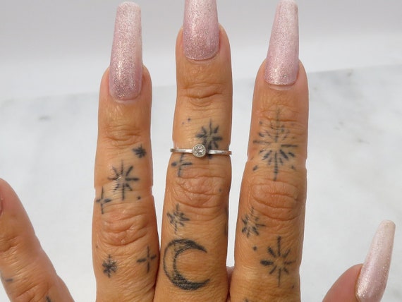 Vintage sterling silver simple solitaire ring - image 9