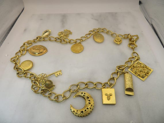 VINTAGE Silver Chain Belt Dangling Charms  Korean 90s Size Medium/Large Vintage 90s Chain Belt - Etsy UK main image 4
