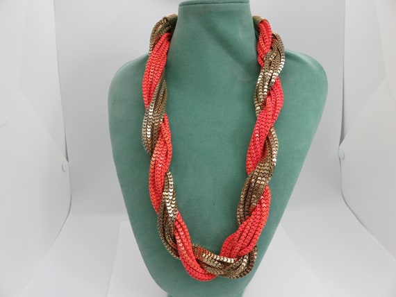 Vintage twisted chain gold tone necklace - image 3