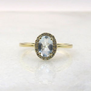 Vintage 14K Gold Aquamarine diamond halo ring