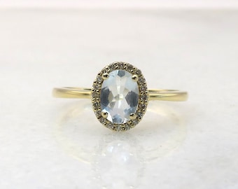 Vintage 14K Gold Aquamarine diamond halo ring
