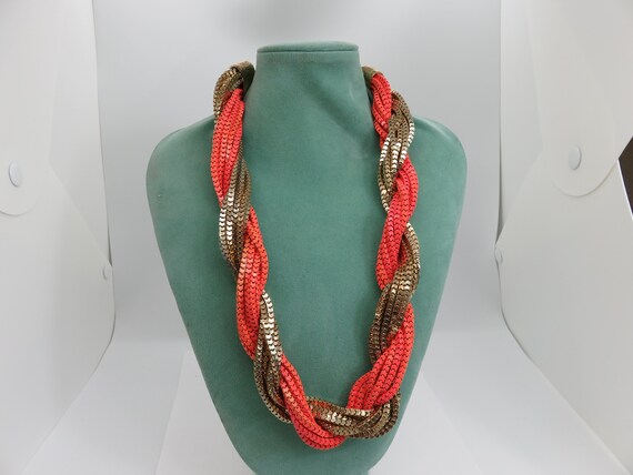 Vintage twisted chain gold tone necklace - image 2