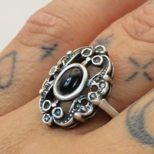 Vintage sterling silver onyx ring