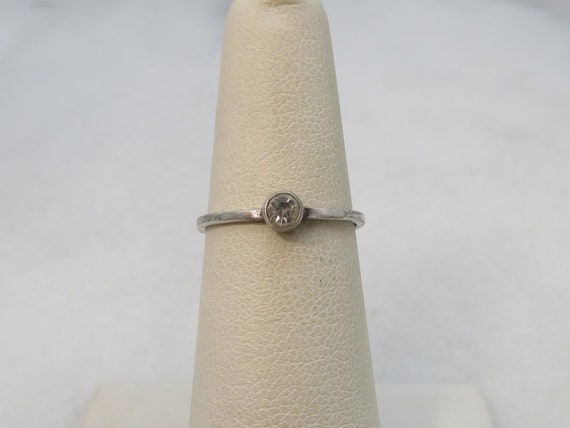 Vintage sterling silver simple solitaire ring - image 6