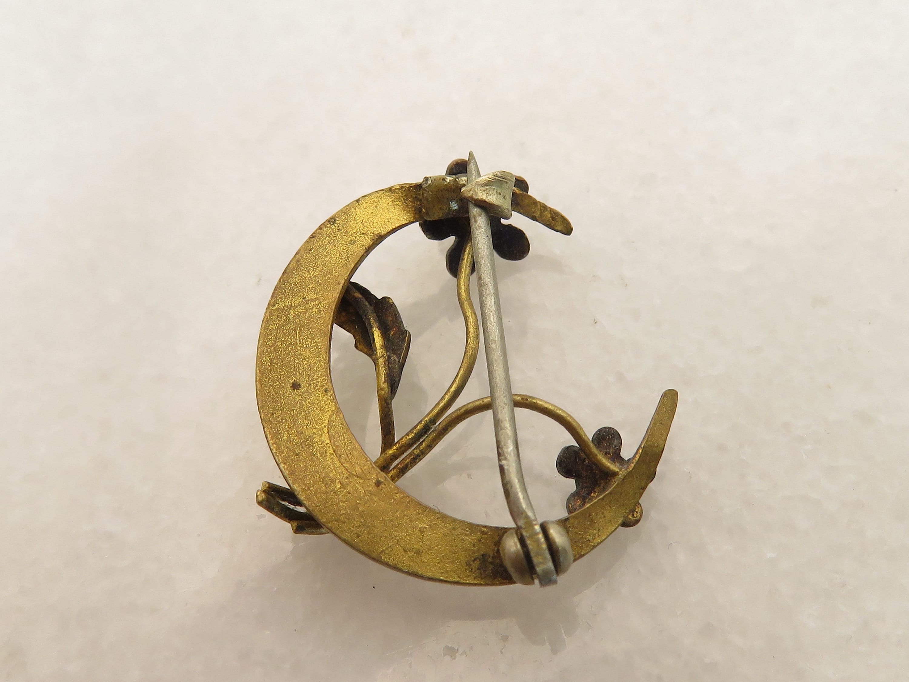 Brocante - Broche Ancienne En Argent Massif, Décor Nielé, Motif Croissant De Lune Et Fleur, état Correct