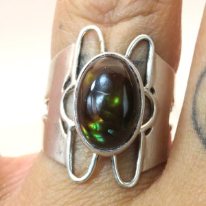 Vintage Sterling silver fire agate ring
