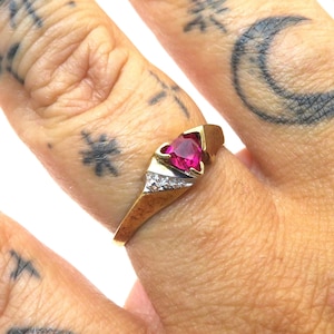Vintage 10k gold ruby ring