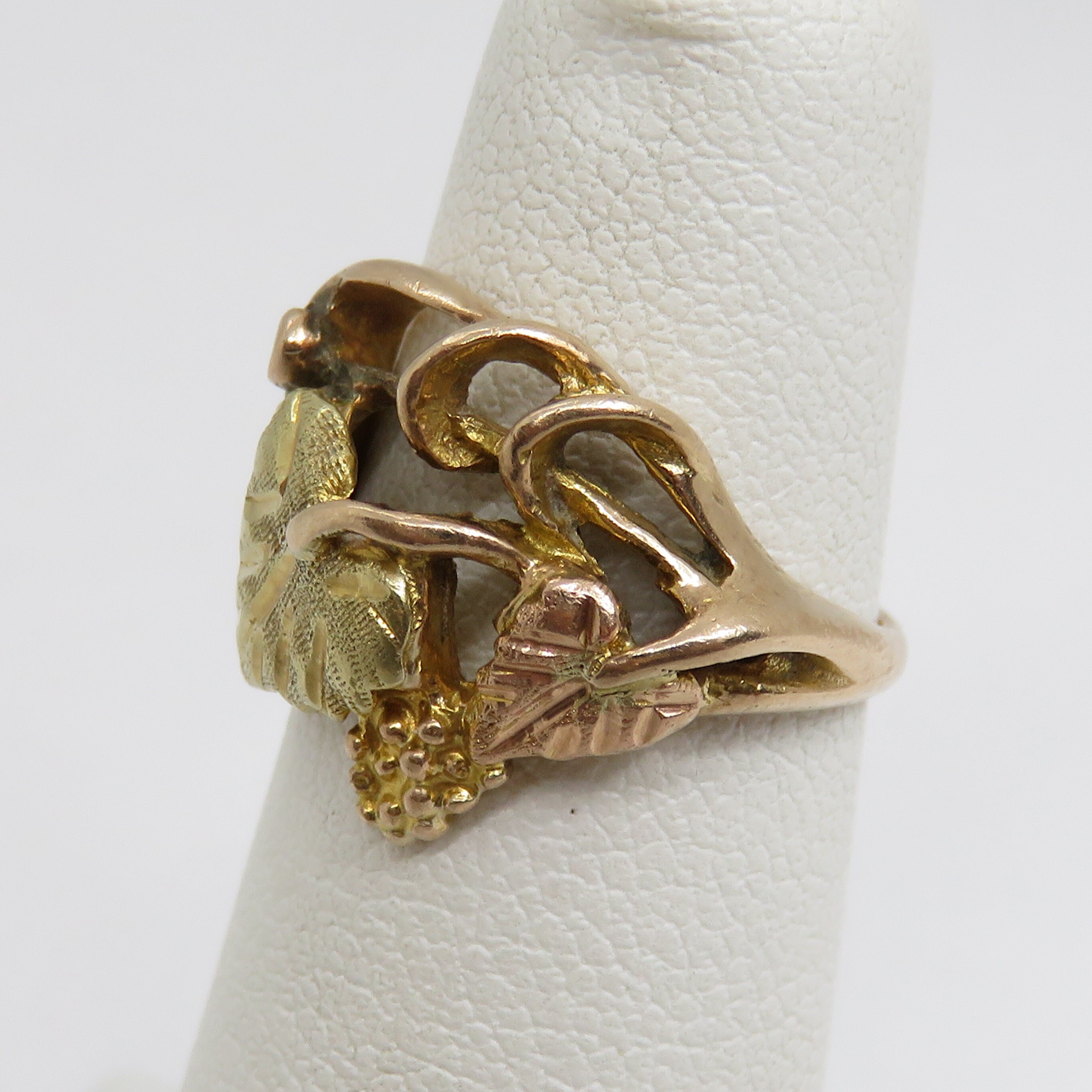 Vintage 10k Tri Color Black Hills Gold Grape Vine Leaf Ring - Etsy