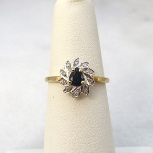 Vintage 10k gold diamond and sapphire elegant cluster ring