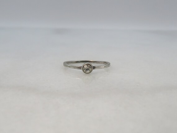 Vintage sterling silver simple solitaire ring - image 2
