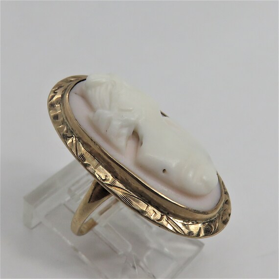 Victorian 10K gold Angel Skin Coral Cameo ring - image 3