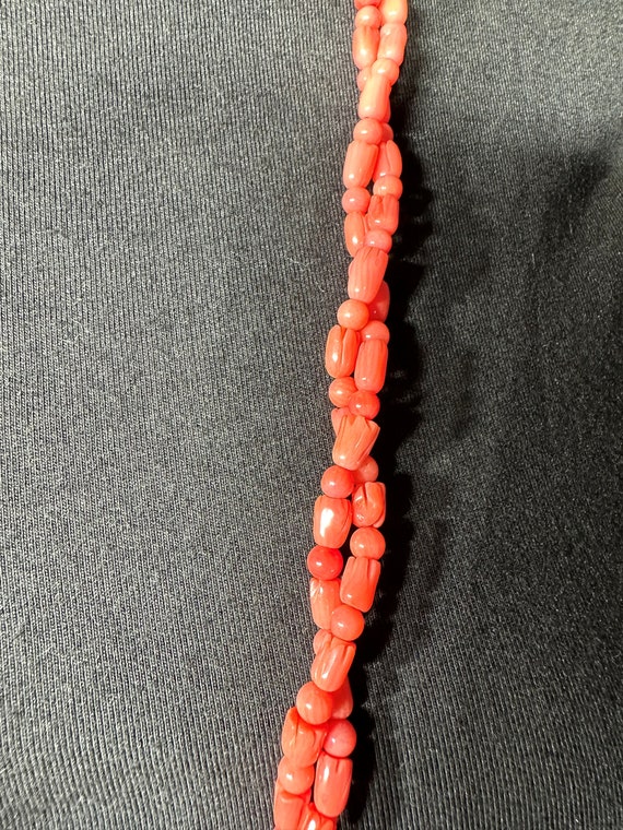 Silver Tone Carved Flower Coral Bead Twist Neckla… - image 2