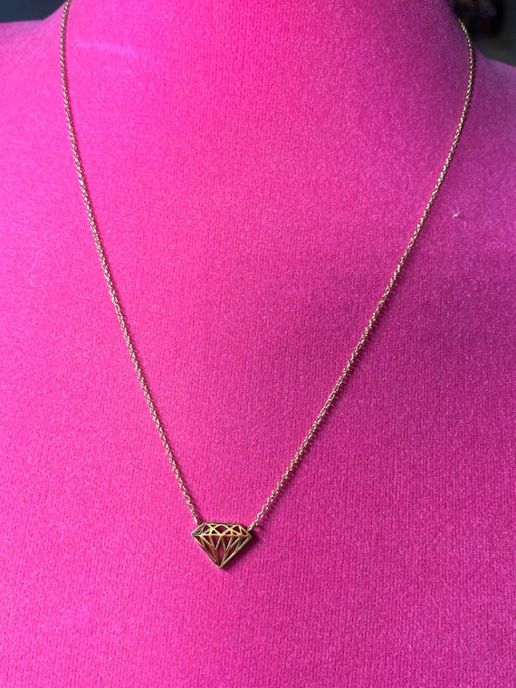 Gold Tone Diamond Shape Necklace