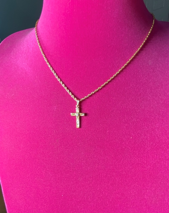Tj maxx deals cross necklace