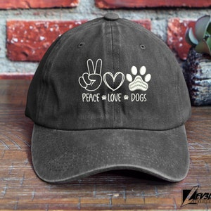 Gorra de béisbol bordada de perfil bajo con texto "Paz y amor con los perros" / Gorra ajustable para papá / Amante de los perros