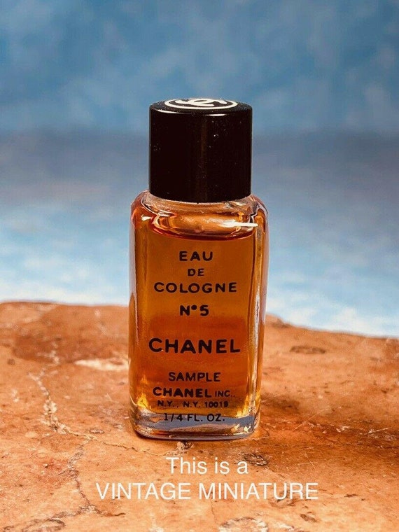 CHANEL No. 5 Perfume Chanel VINTAGE Company Sample MINI 1-4oz 