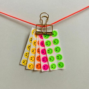 Sticker set Smileys mini - 60 smileys in five colors: 12 x yellow, 12 x neon orange, 12 x neon coral, 12 x neon pink, 12 x neon green