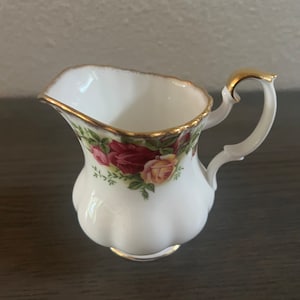 Old Country Roses Creamer by Royal Albert