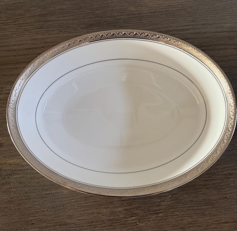 Noritake Crestwood Butter/Relish Tray - Thumbnail 3