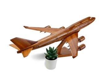 Boeing 747 Wooden Model - Wooden Airplane Home and Office Decoration -  Model airplane decor - Wooden Model Airplane - Pilot Gift Ideas