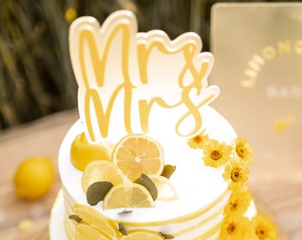 MR & Mrs 3D Caketopper aus Acryl | Caketopper zur Hochzeit  | Kuchenstecker Hochzeit | Hochzeitstorte | Hochzeitsmotto gelb | Yellow Wedding