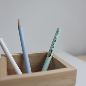 Personalisierter Bleistift in Pastellfarben das Schulkind Bleistift mit Gravur Schulkind 2024 Geschenk Einschulung Geschenk Schultüte Bild 2