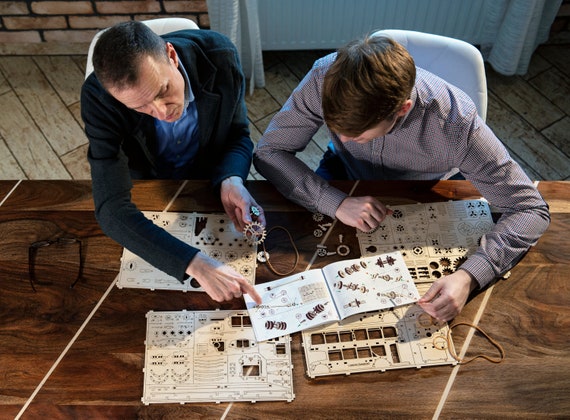 Puzzle 3D Wooden Magic Clock DIY Kit modello in legno Modelli creativi in legno  Adulti e adolescenti 14 Kit meccanismo antico orologio da parete -   Italia
