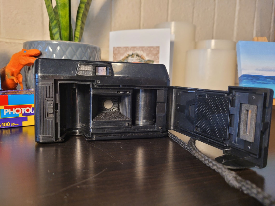 CL5000 Motorized Film Camera F5.6 35mm Focus Free With Flash, foto 4 de 5