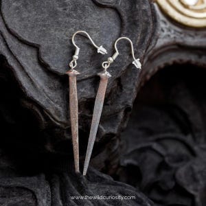 Boucles d'oreilles clou cercueil victorien 1x paire | Sélectionnez le style | Pendentif ou goujon | Bijoux gothiques | Curiosités faites main | Souvenir Mori