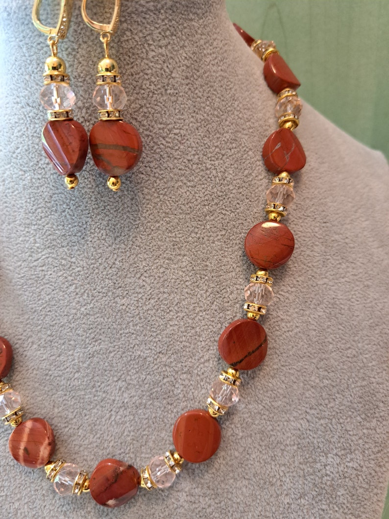 Elegante sieradenset van rode agaat, ketting, oorbellen en armband, met kristallen afbeelding 6