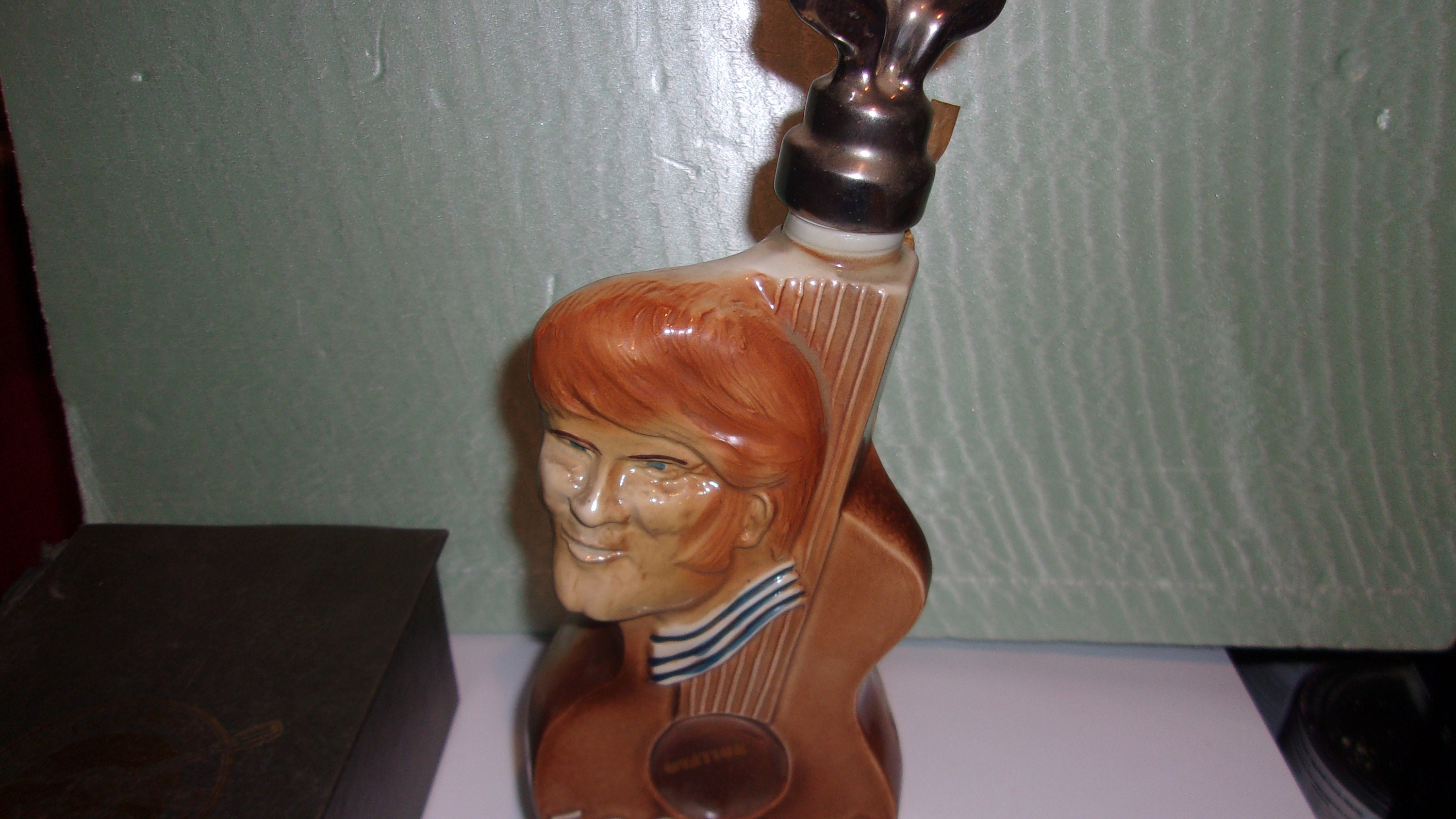 In Box 12.5 Tall 1976 Glen Campbell Los Angeles Open Decanter NO Alcohol-Empty Decanter Jim Beam Distilling Co In Box 12.5 Tall 1976 Glen Campbell Los Angeles Open Decanter NO Alcohol-Empty Decanter Jim Beam Distilling Co