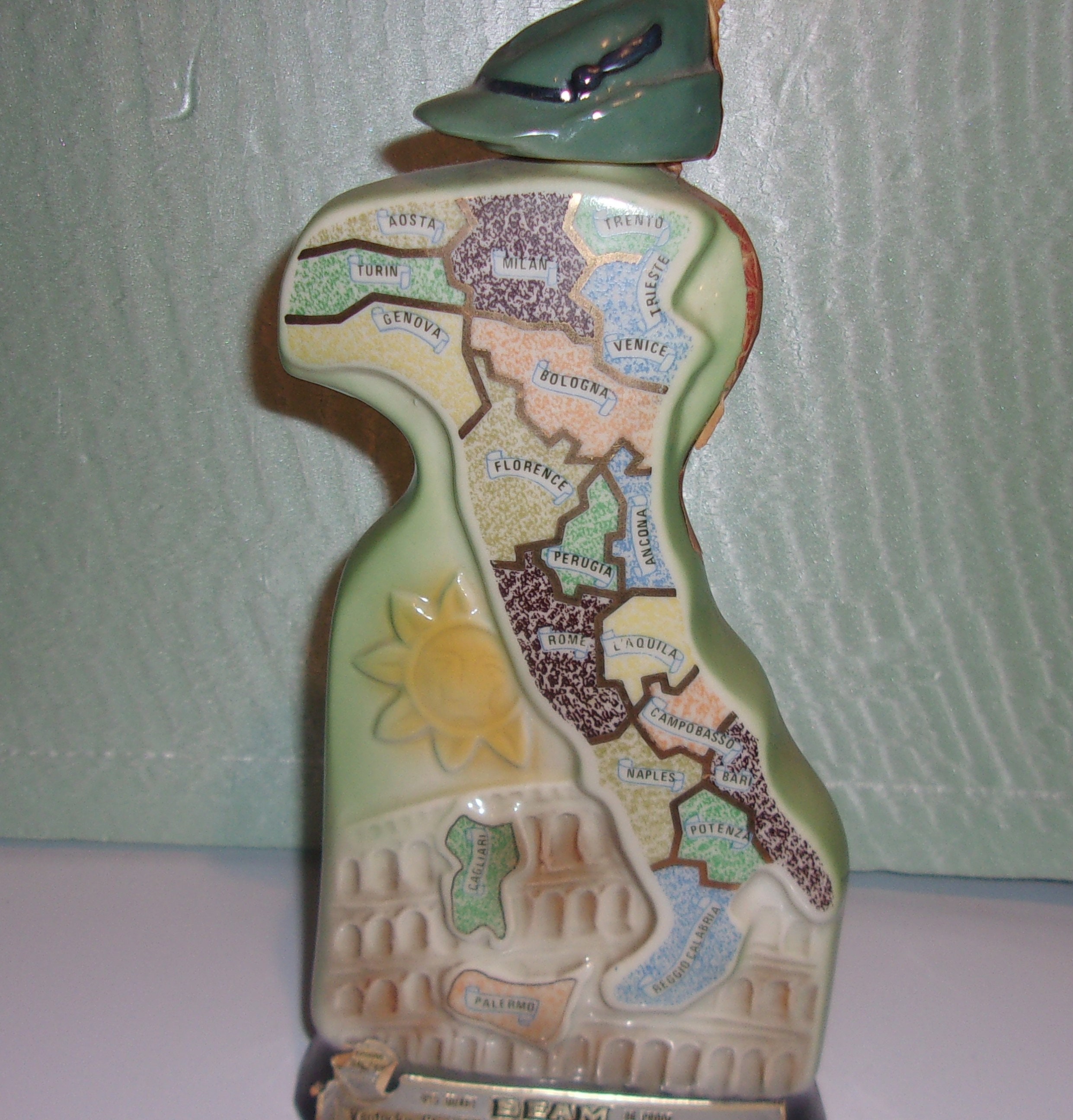 In Box 12.5 Tall 1976 Glen Campbell Los Angeles Open Decanter NO Alcohol-Empty Decanter Jim Beam Distilling Co In Box 12.5 Tall 1976 Glen Campbell Los Angeles Open Decanter NO Alcohol-Empty Decanter Jim Beam Distilling Co