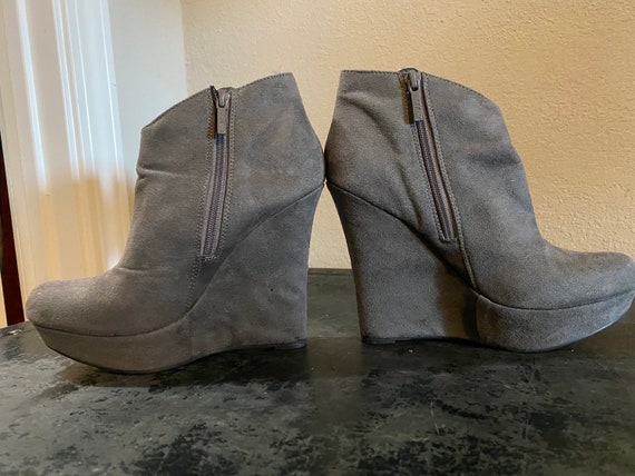 VS4 Michael Antonio Gray Faux Suede Booties Size 8 Etsy
