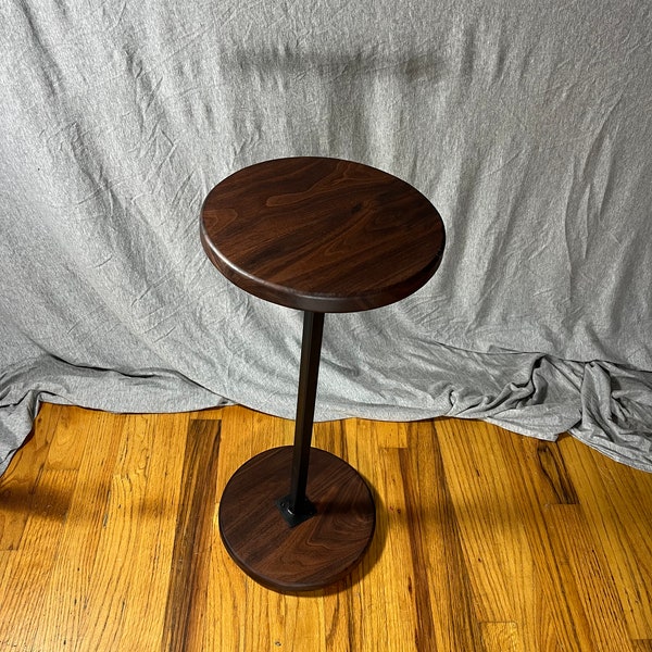 Round Wood and Metal Side Table, Wooden Cocktail Table, Round Living Room Table, Decorative Plant Stand, Aesthetic Drink Table, Bistro Table