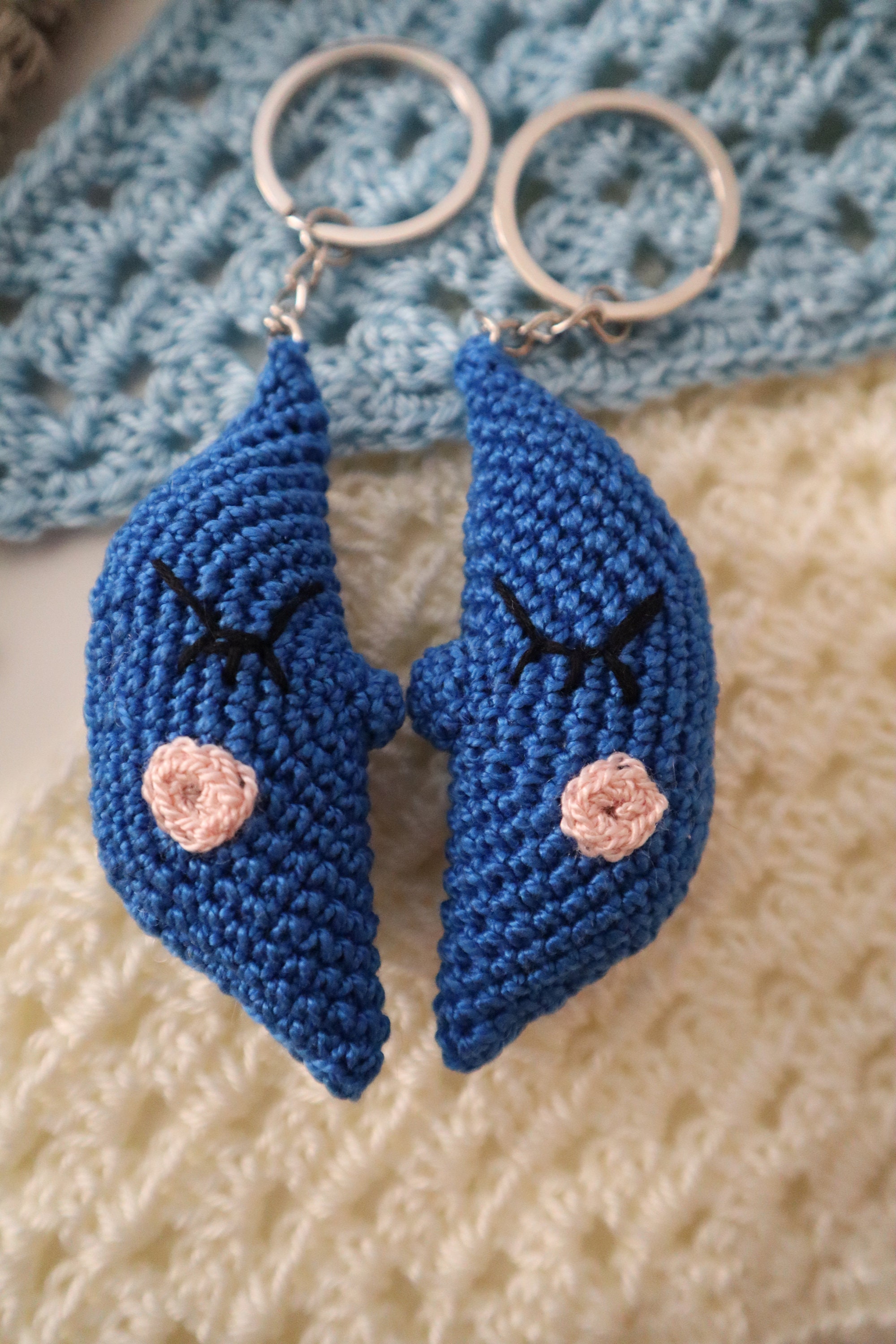 Crochet moon keychain / llavero lunita de ganchillo Etsy