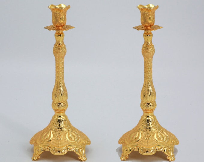 Pair of Tulip Design Gold Candle Holders