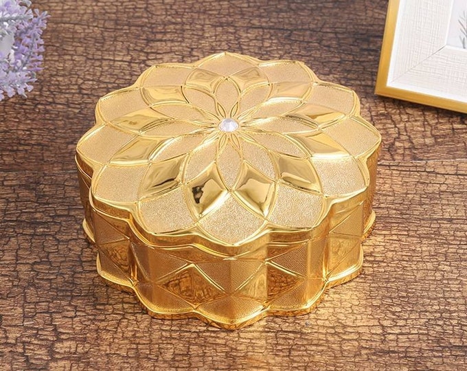Gold Star Design Jewelry Box